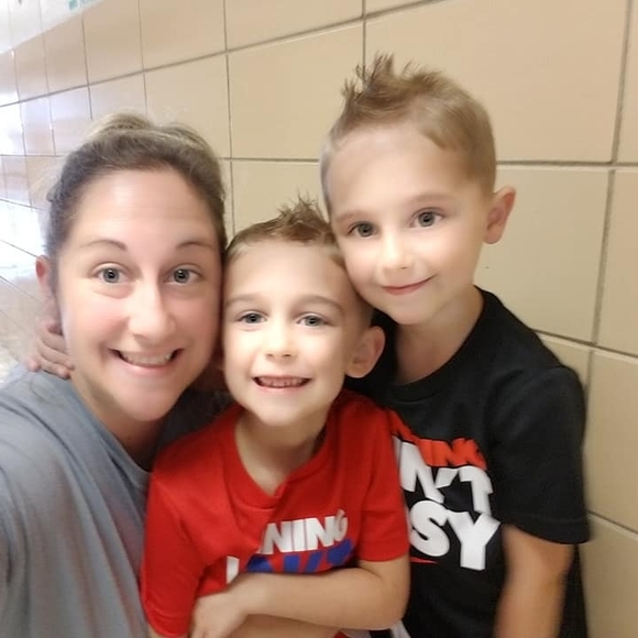 Meet your Posher, Emily - Picture 1 of 1